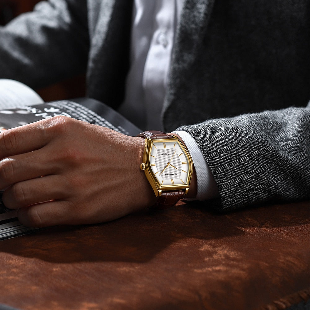 Relógio Masculino CRRJU de Luxo, com Pulseira de Couro e a Prova D'água.