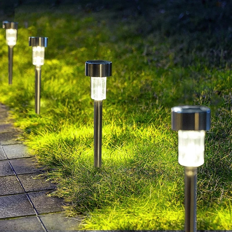 Luminária de Jardim com Energia Solar. Moderna e a Prova D'água. Valorize seu Jardim e Passarelas Economizando Energia com Estilo. Fixação por "Espeto"