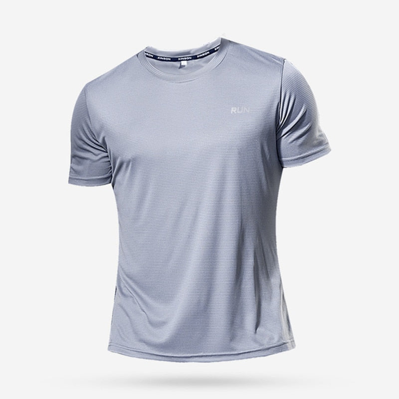 Camiseta Masculina de Treino, Com Secagem Rápida e Respirável. Atente para a Conversão da Numeração