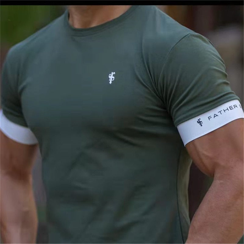 Camiseta Masculina Extremamente Confortável ao Corpo. Confira as dimensões de seu físico com a Tabela de Conversão.